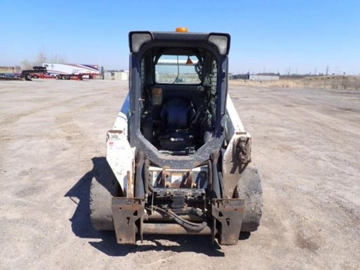 2014-bobcat-s590-image-2