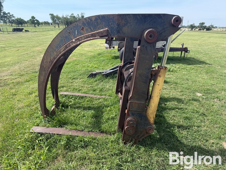caterpillar-forestry-grapple-image-8