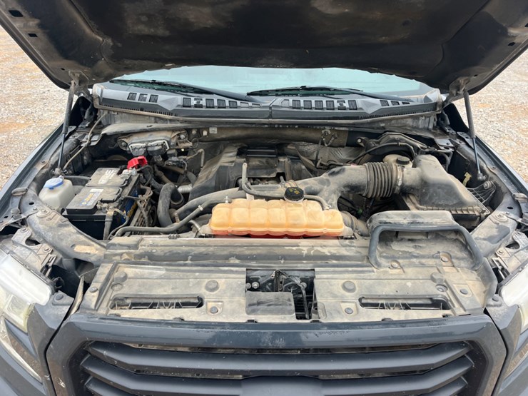 2016-ford-f150-image-9