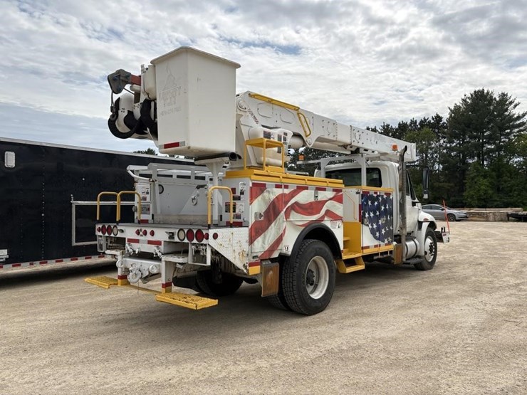 2010-international-durastar-4300-image-4