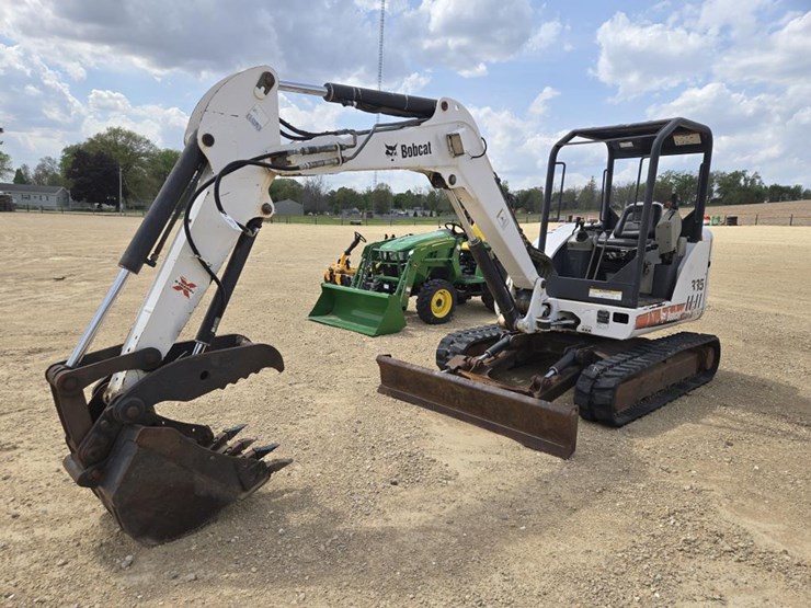 bobcat-335-image-1