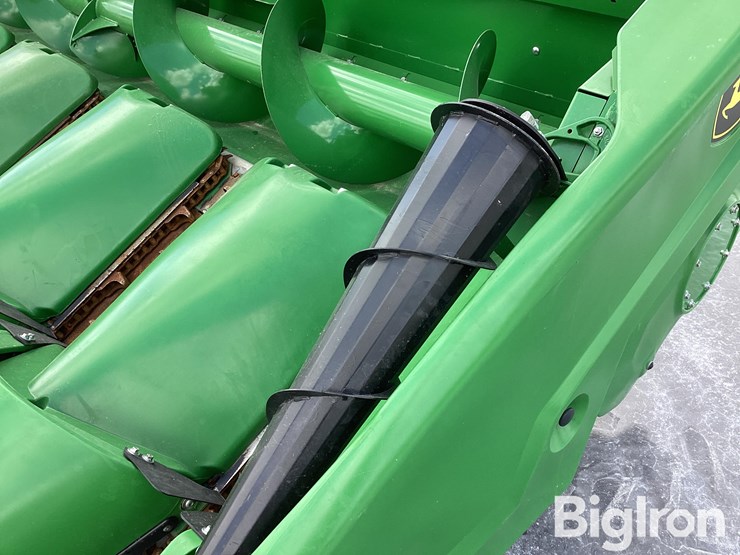2023-john-deere-c12f-image-15