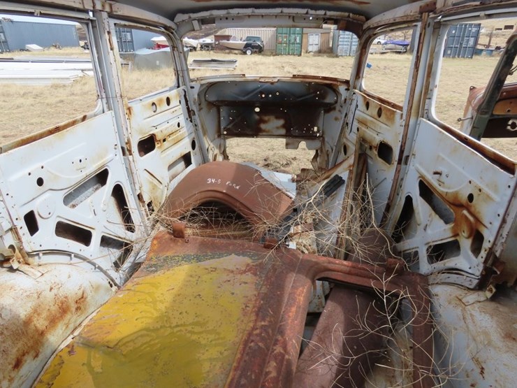 1934/5-ford-4dr-sedan-for-rod,-project,-or-parts-image-6