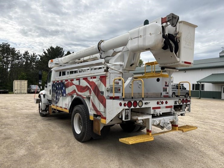 2010-international-durastar-4300-image-3