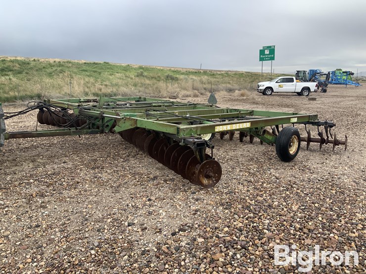 john-deere-331-image-1