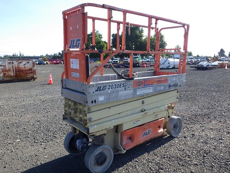 2006-jlg-2030es-image-5
