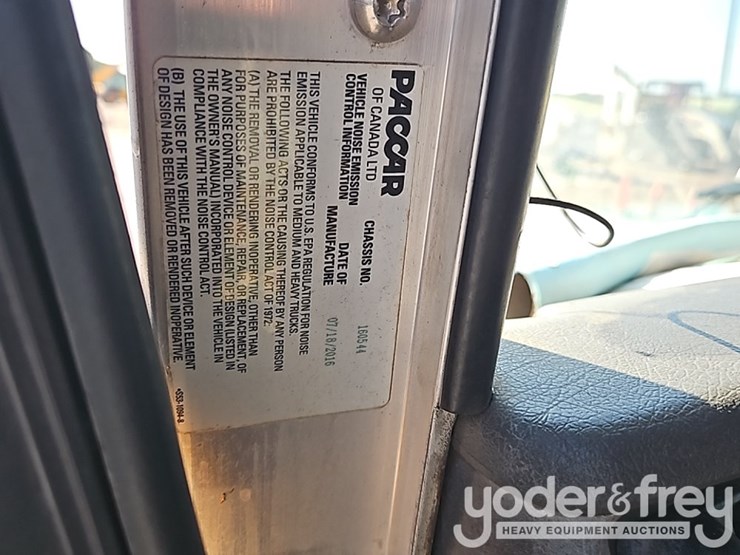 2016-kenworth-t300-image-35