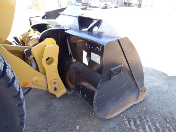 2023-caterpillar-926m-image-35