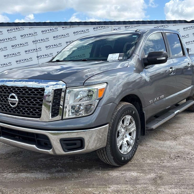 2018 NISSAN TITAN
