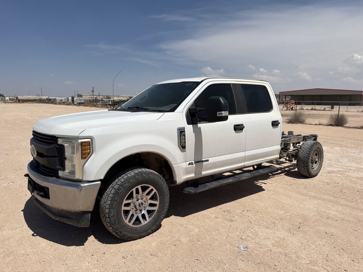 2019-ford-f250-image-1