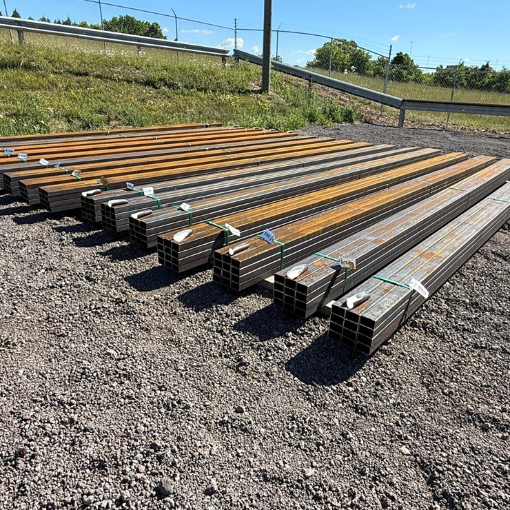 #61 • QTY(12) 3" X 2" X 1/8" X 19' SQUARE TUBING
