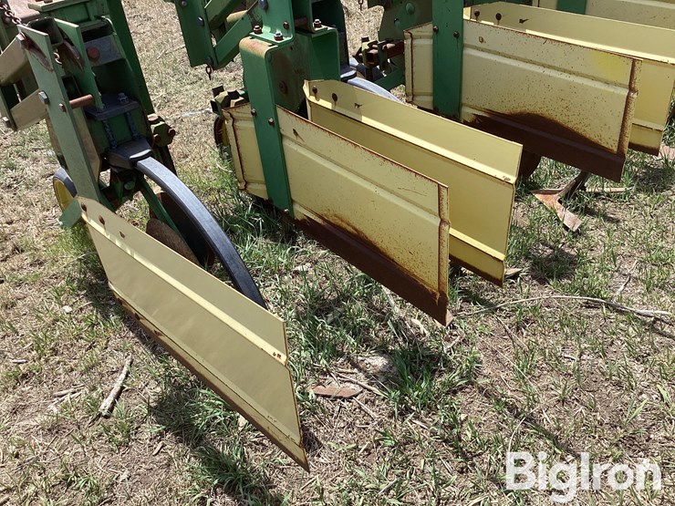 john-deere-885-image-16