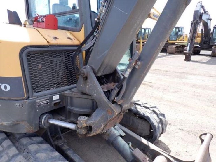 2015-volvo-ecr58d-image-34