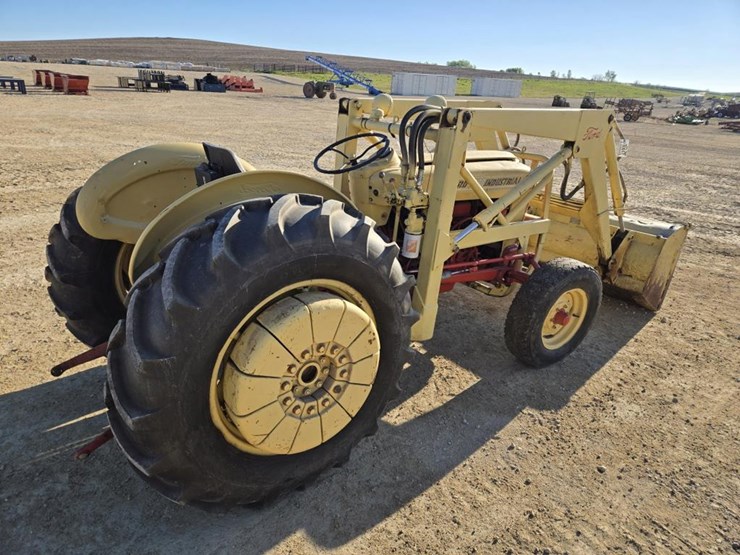 ford-4000-image-6