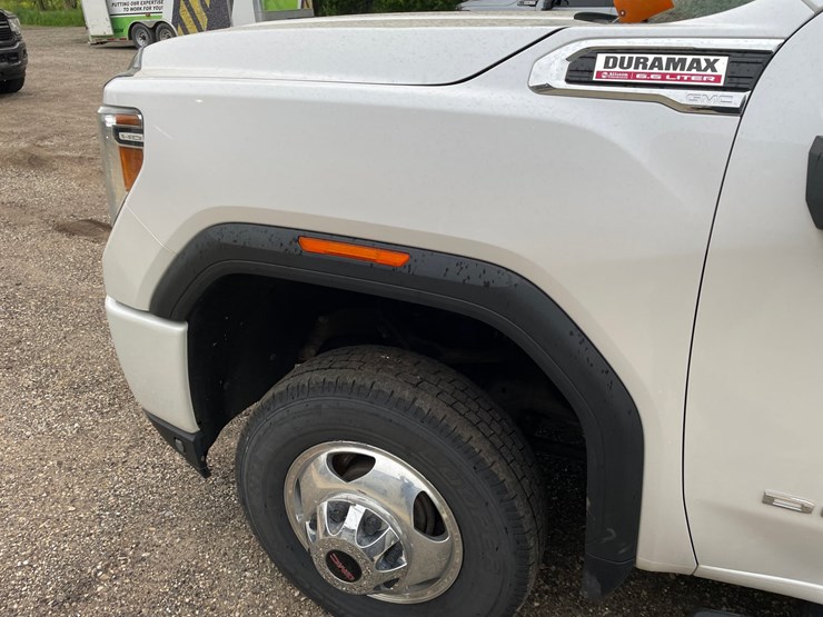 2020-gmc-3500-image-19