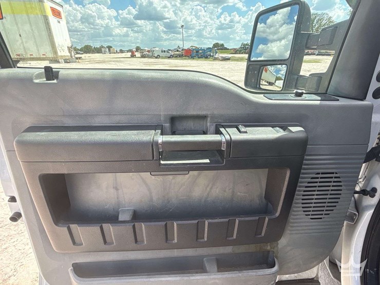 2015-ford-f350-image-11