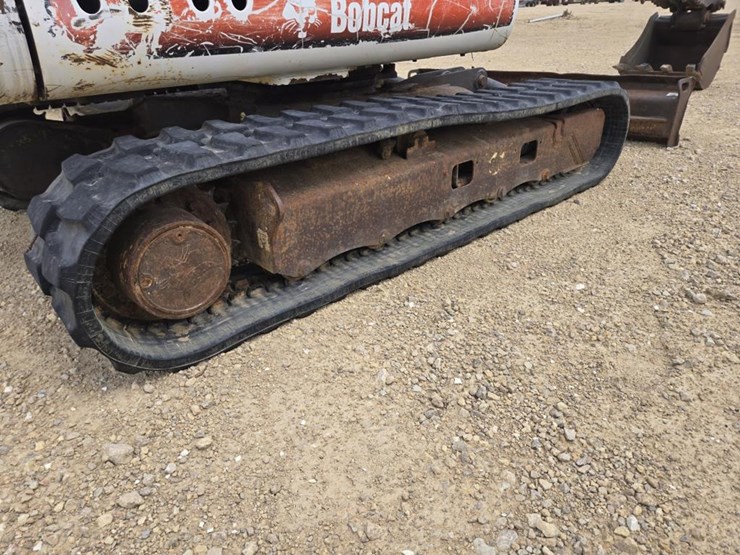 bobcat-335-image-11