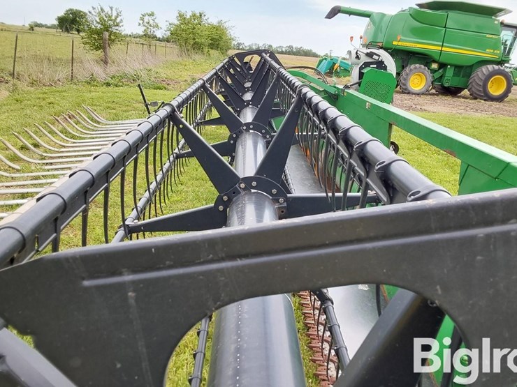 2013-john-deere-625f-image-15