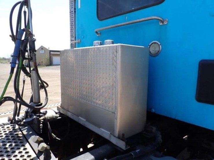 2019-kenworth-t880-image-60