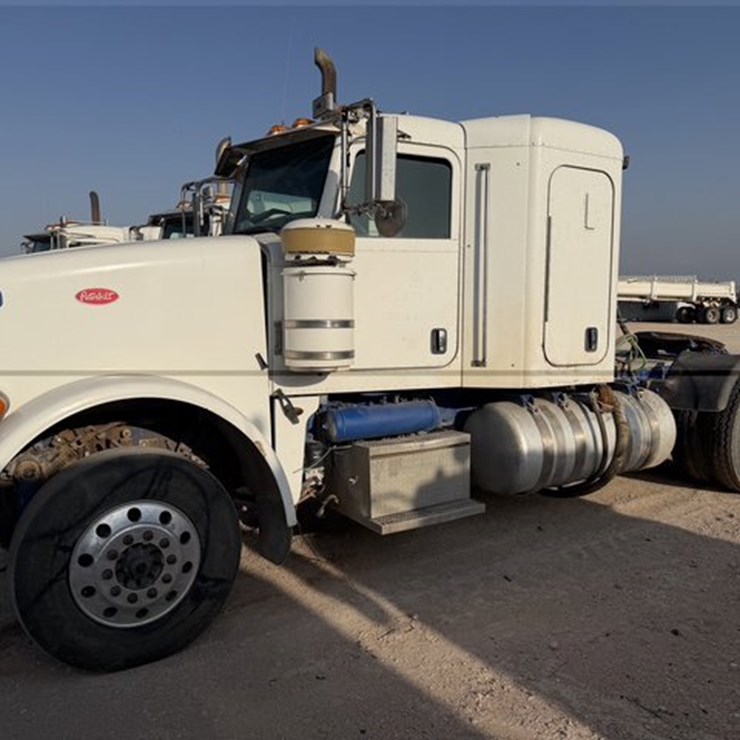 2012 PETERBILT 367