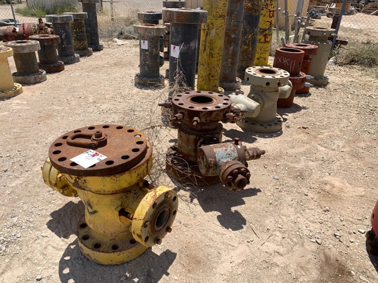 (6x)-7-1/16-10k-fluid-crosses-w/(4)-2-9/16-5k-gates-valves-image-1