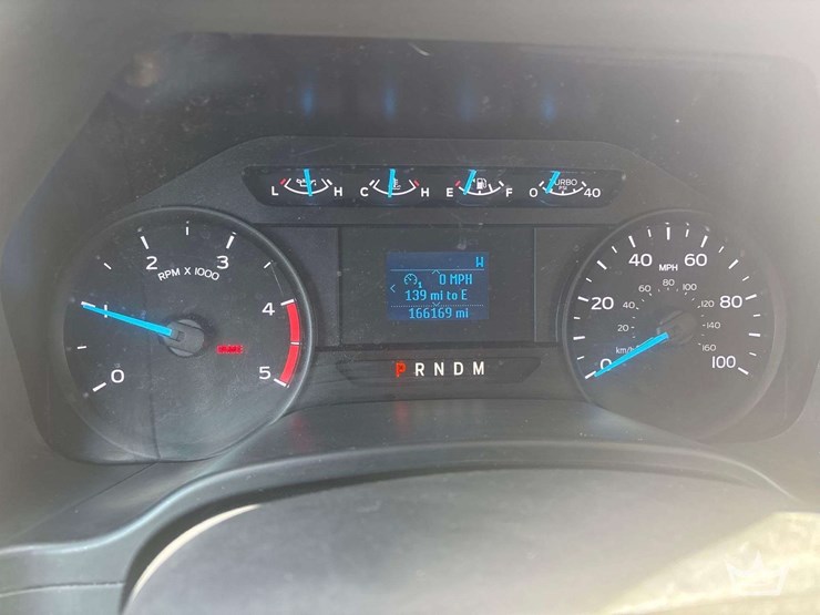 2020-ford-f550-image-8