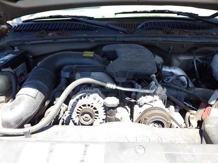 2005-chevrolet-silverado-3500-image-16
