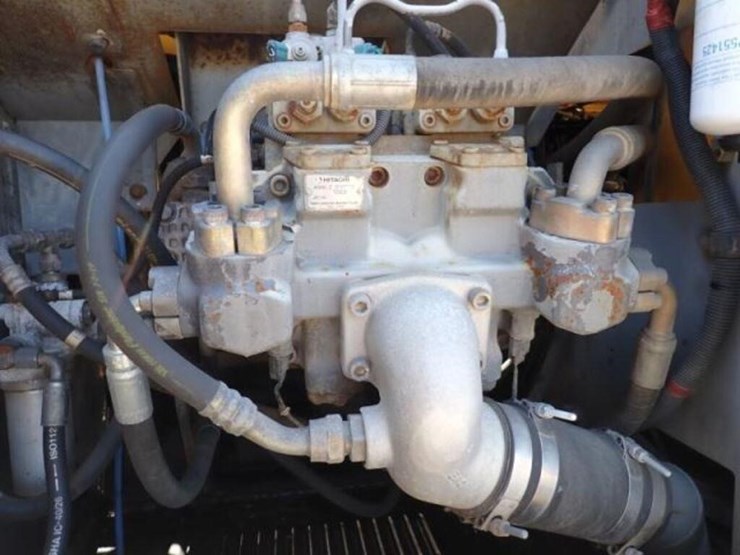 2004-deere-270c-lc-image-63