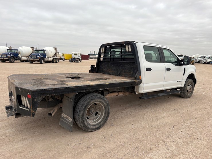 2021-ford-f350-image-4