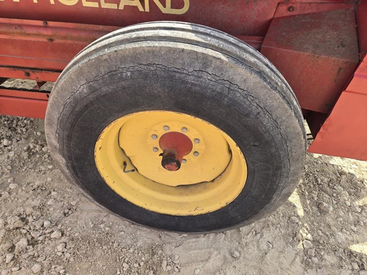 john-deere-145-image-12