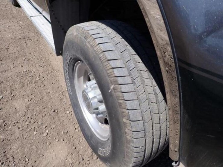 2002-ford-f350-image-43