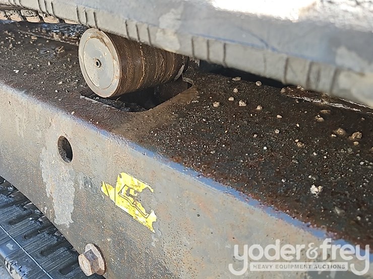 2019-bobcat-e32-image-11