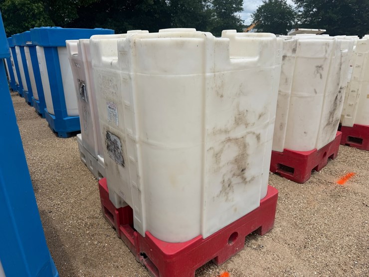 #1659-•-330-gallon-plastic-storage-oil-tank-image-2