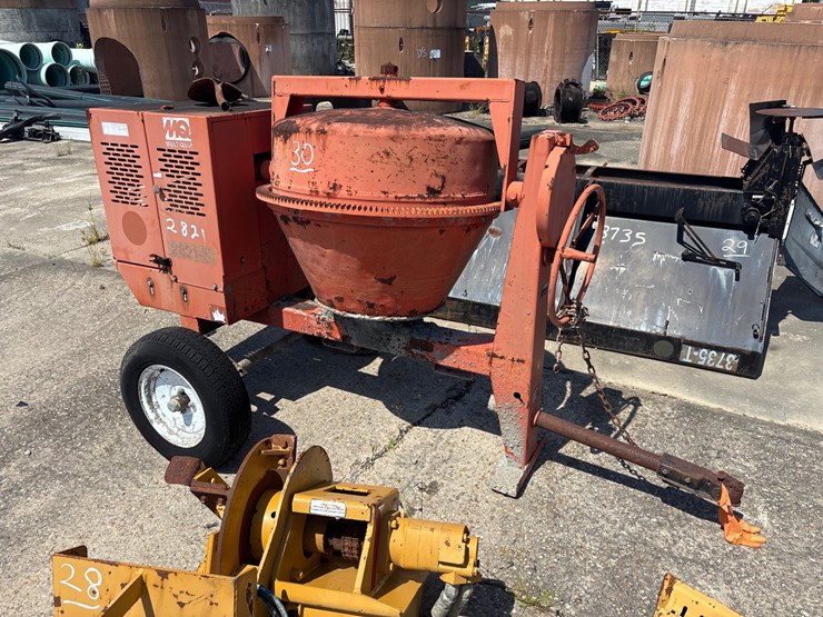 #30-•-2004-whiteman-concrete-mixer-image-1
