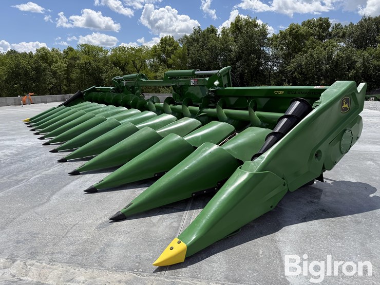 2023-john-deere-c12f-image-1