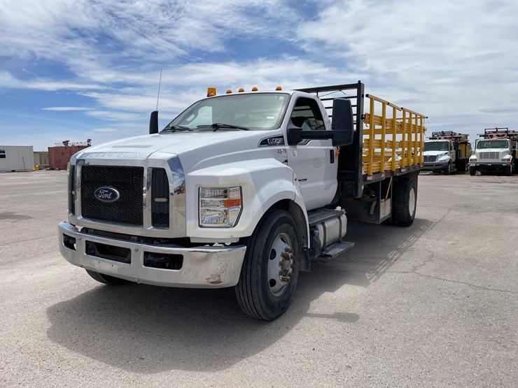 2019-ford-f750-image-1