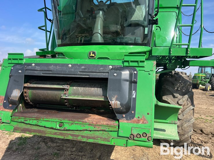2012-john-deere-s550-image-11