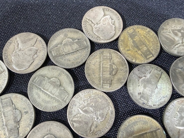 #36165-•-1942-1945-world-war-ii-silver-nickels,-35%-silver,-qty-30-image-5