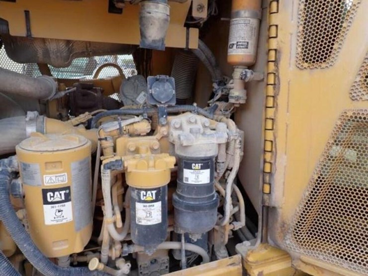 2018-caterpillar-d5k2-xl-image-55