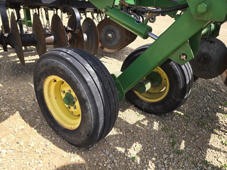john-deere-637-image-19