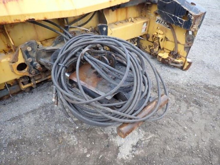 metal-pless-8-12-ft-live-edge-snow-plow-agh083013l-image-12