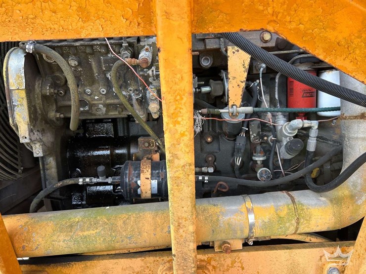 vanguard-v215-ph-4wd-articulating-heavy-haul-agricultural-tractor-image-9