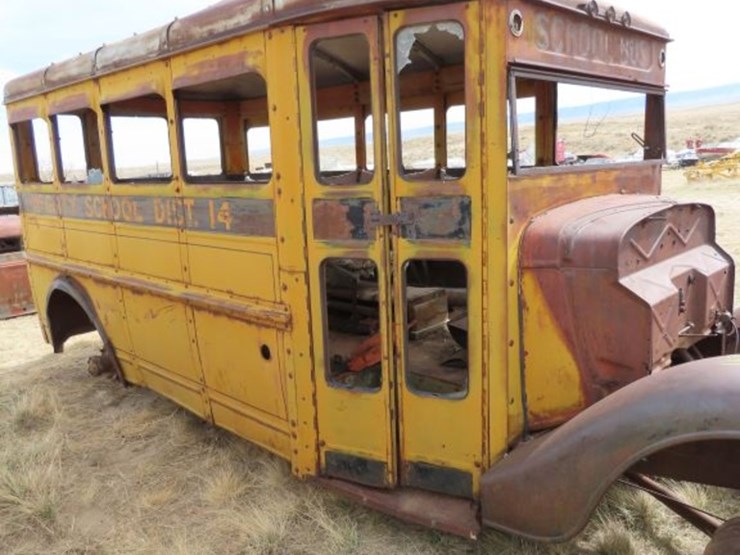 amazing-cool-1935-ford-short-school-bus-image-15