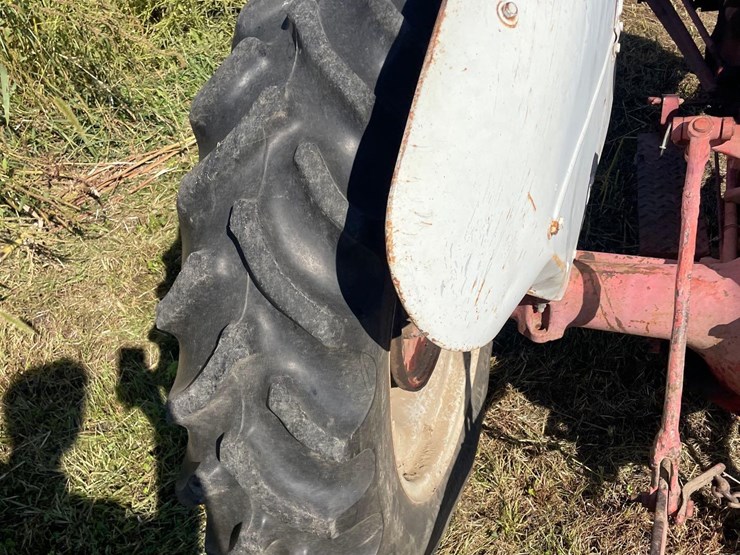 ford-tractor-image-7