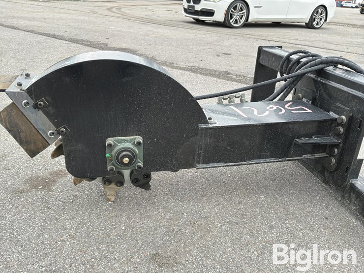 2026-massey-ferguson-730-image-11