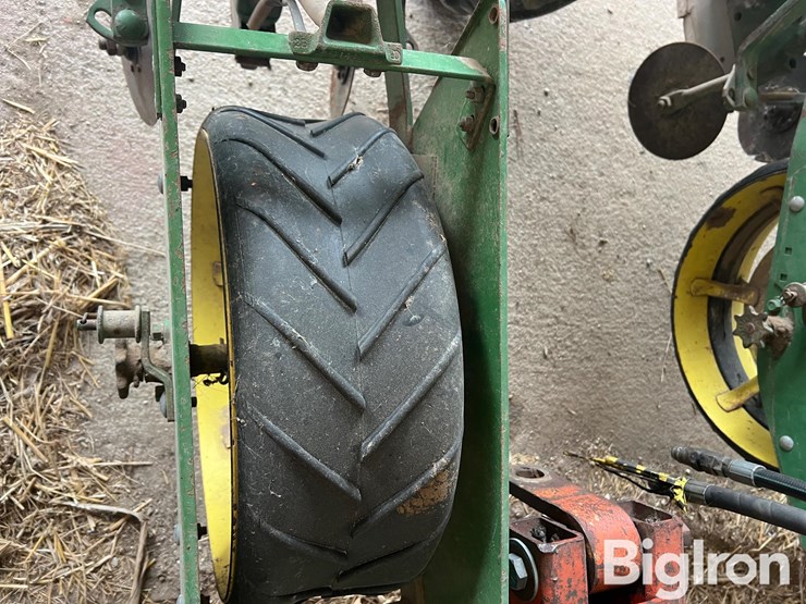 john-deere-model-a-image-15