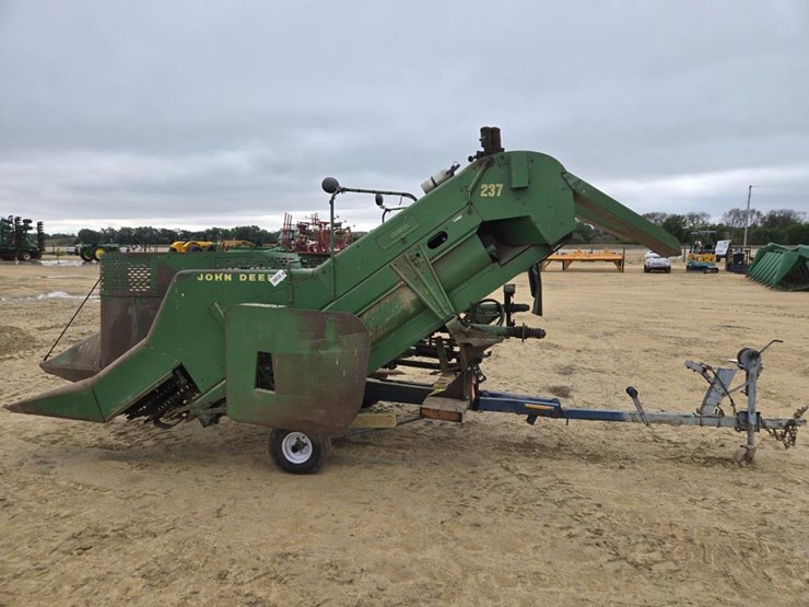 john-deere-237-image-11