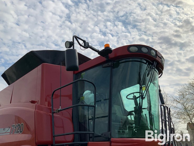 2012-case-ih-7120-image-18