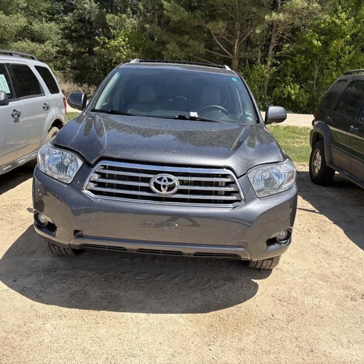 2010 TOYOTA HIGHLANDER