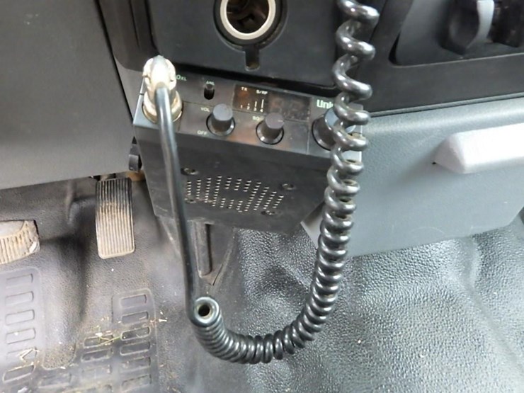 2011-ford-f350-image-37